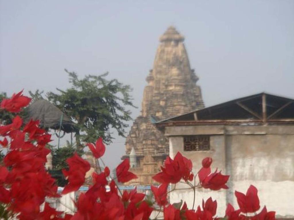 Hotel Casa Di William Khajuraho Exterior photo